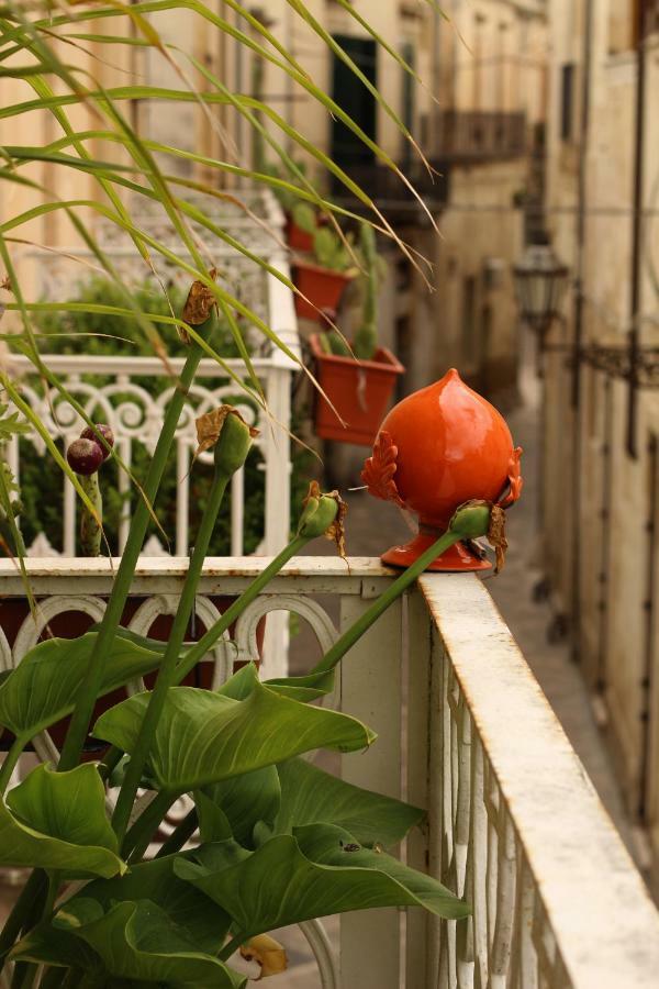 4 Balconi Rooms-Boutique B&B Lecce Ngoại thất bức ảnh